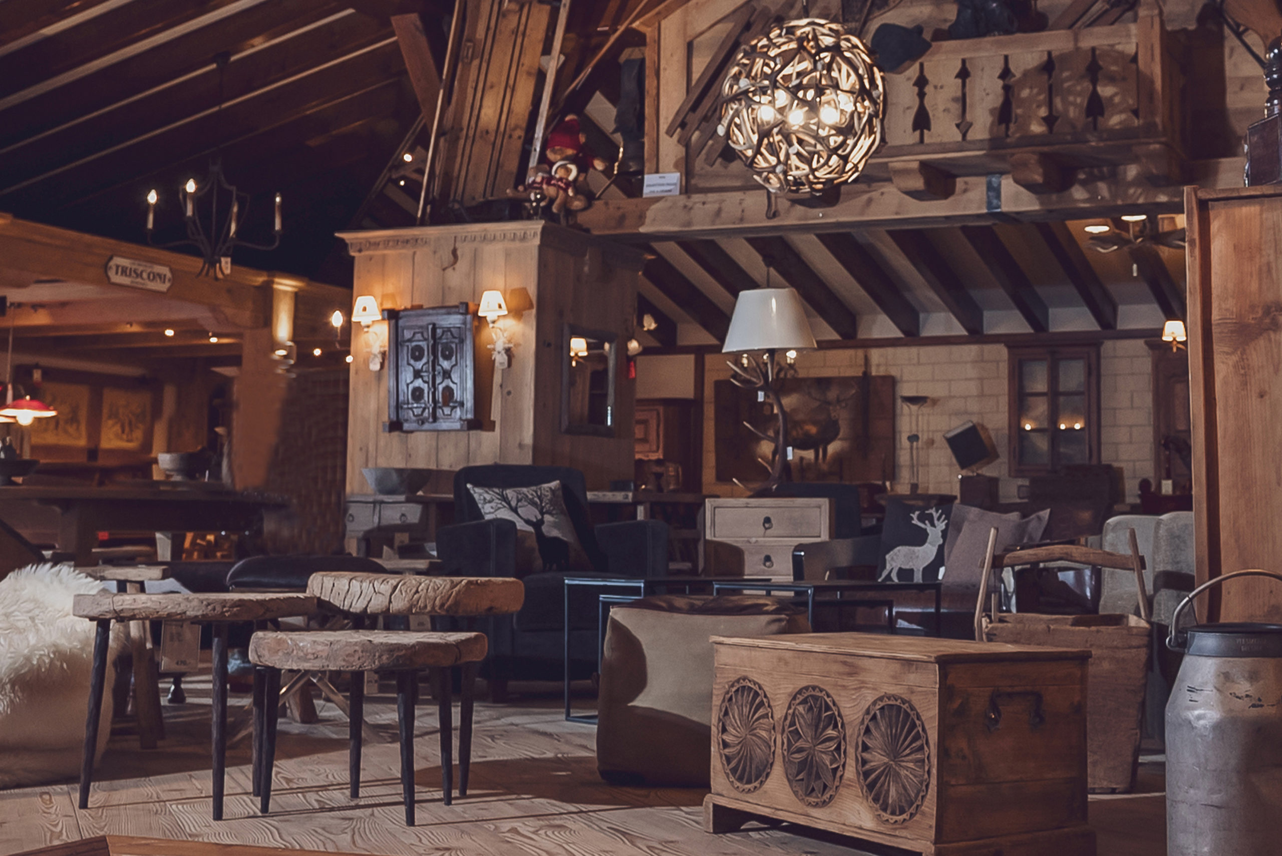 Trisconi Meubles - Le Grenier