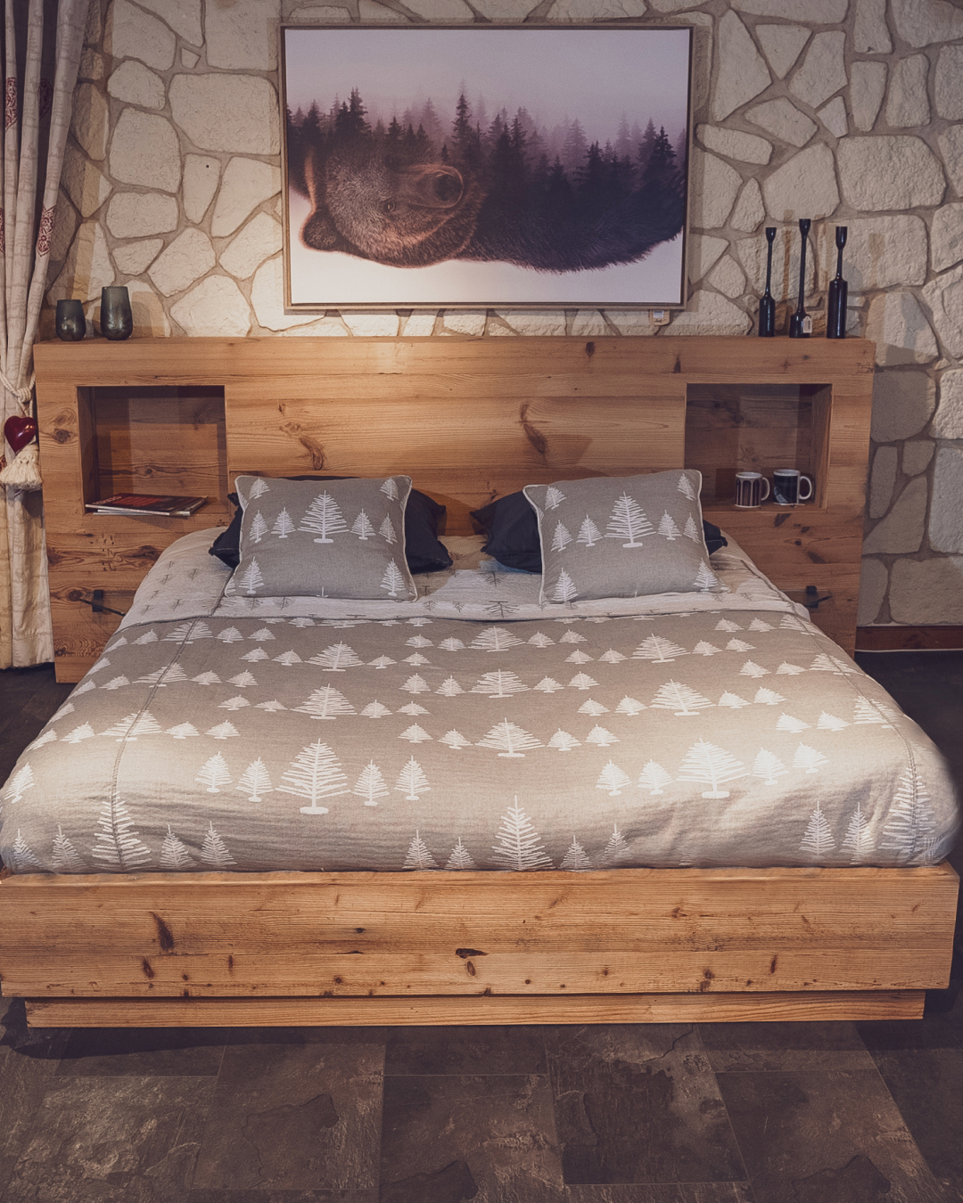 Trisconi Meubles - Lit avec couverture sapin