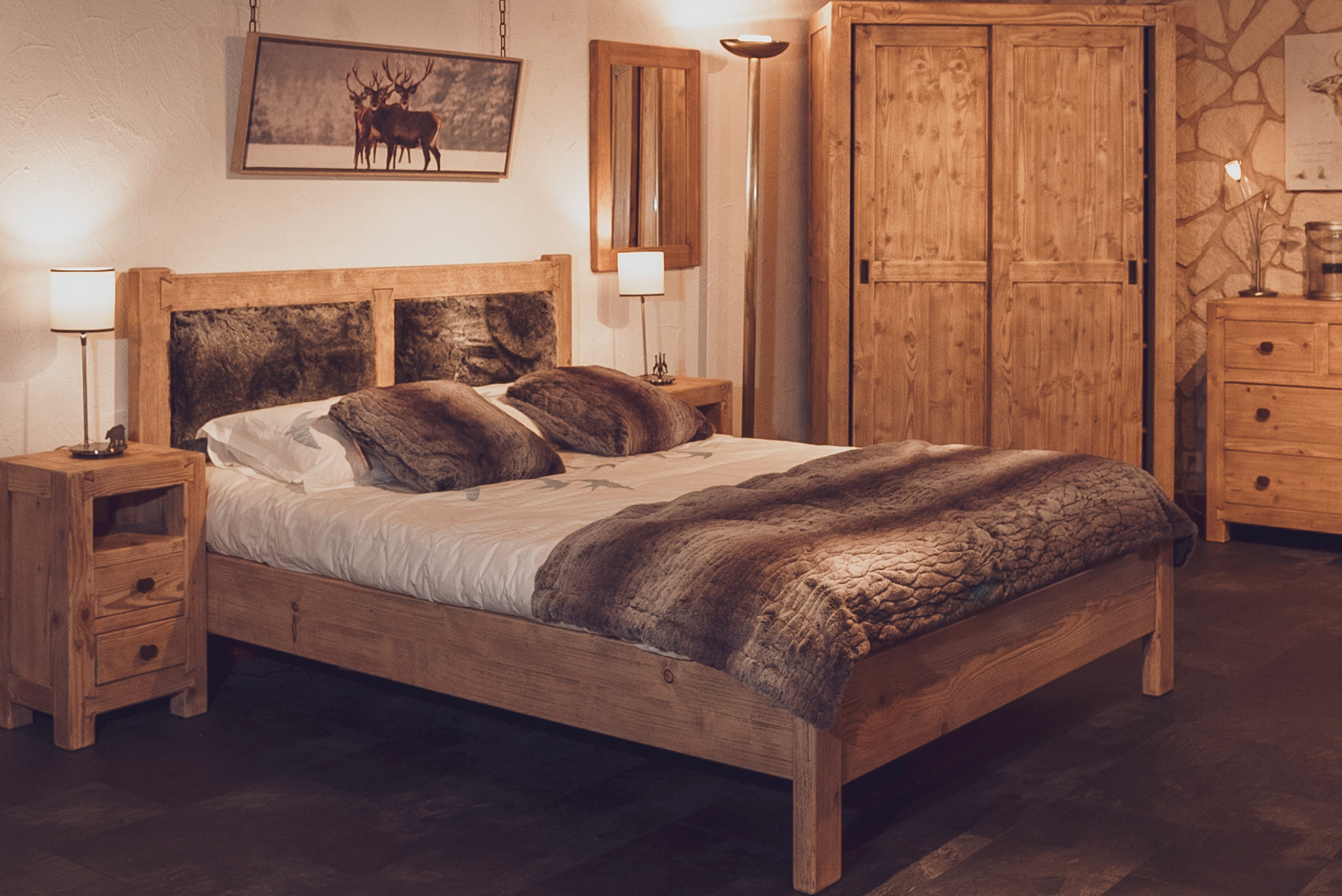 Trisconi Meubles - Lit avec peau