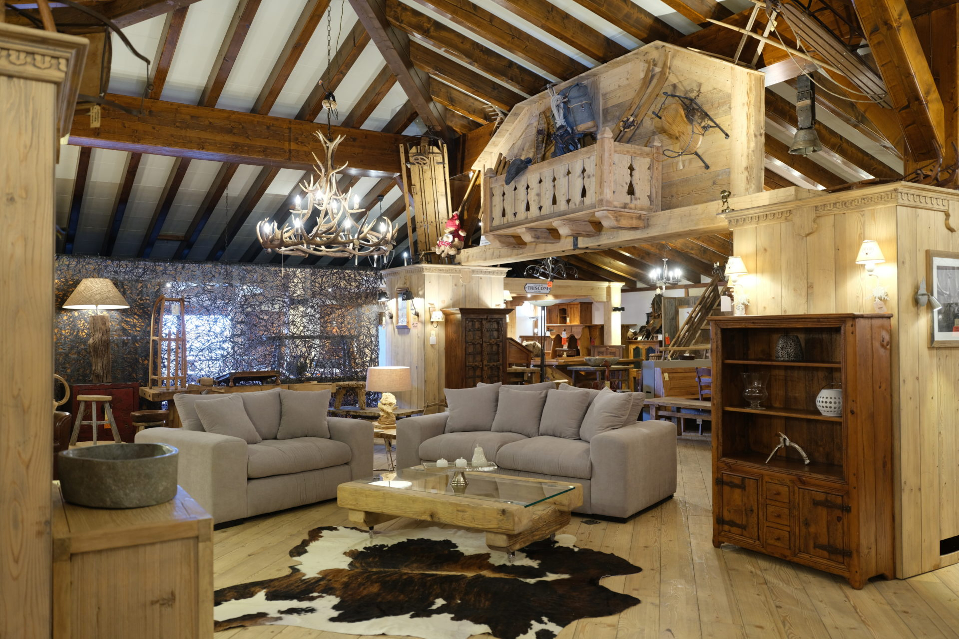 Trisconi Meubles - Photo Le Grenier