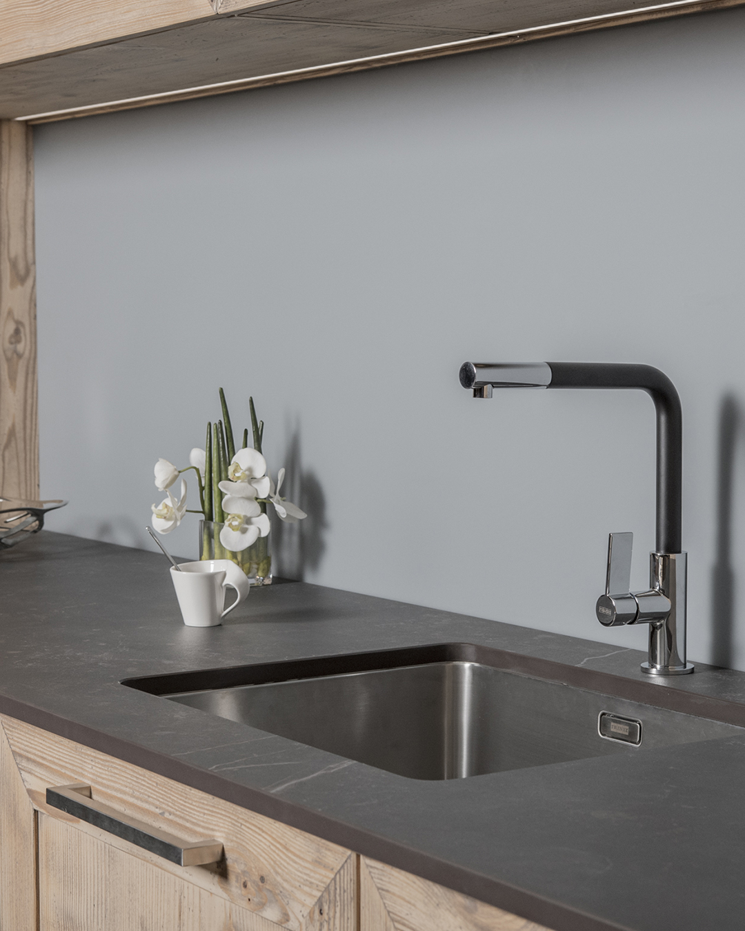 Trisconi Meubles - Close up lavabo Trisconi Meubles - Close up lavabo